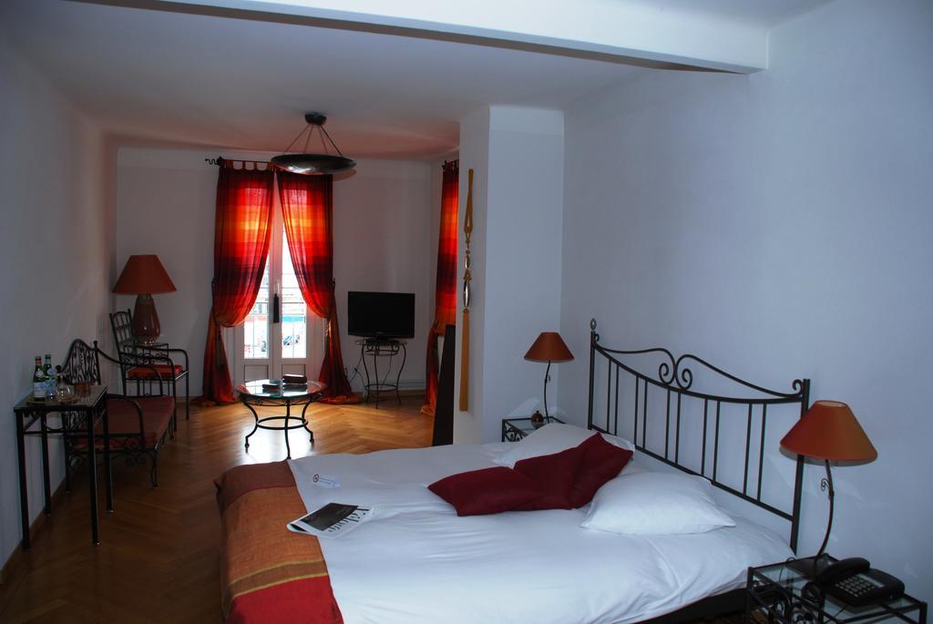 Hostellerie De Geneve Vevey Room photo